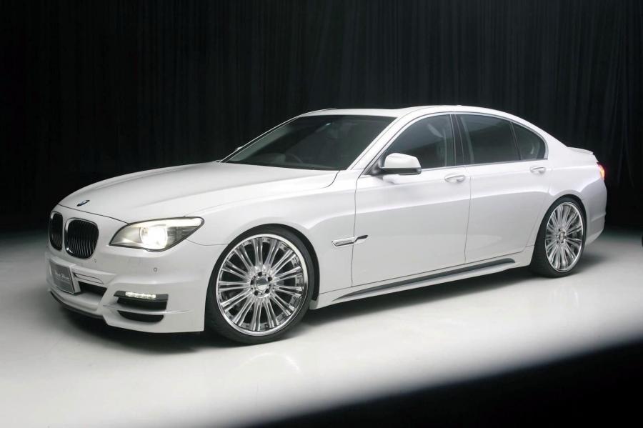 BMW 7-Series by Wald '2010